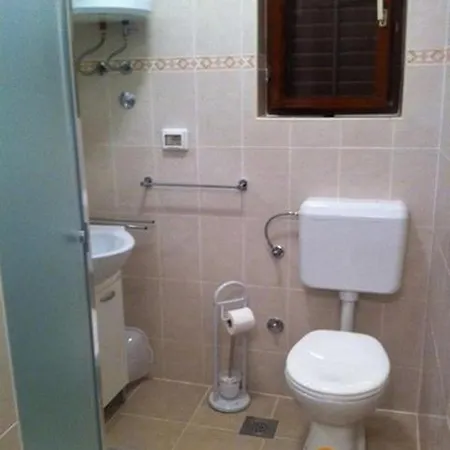 In With Sea View, Terrace, Air Conditioning, Washing Machine Apartment Lopar